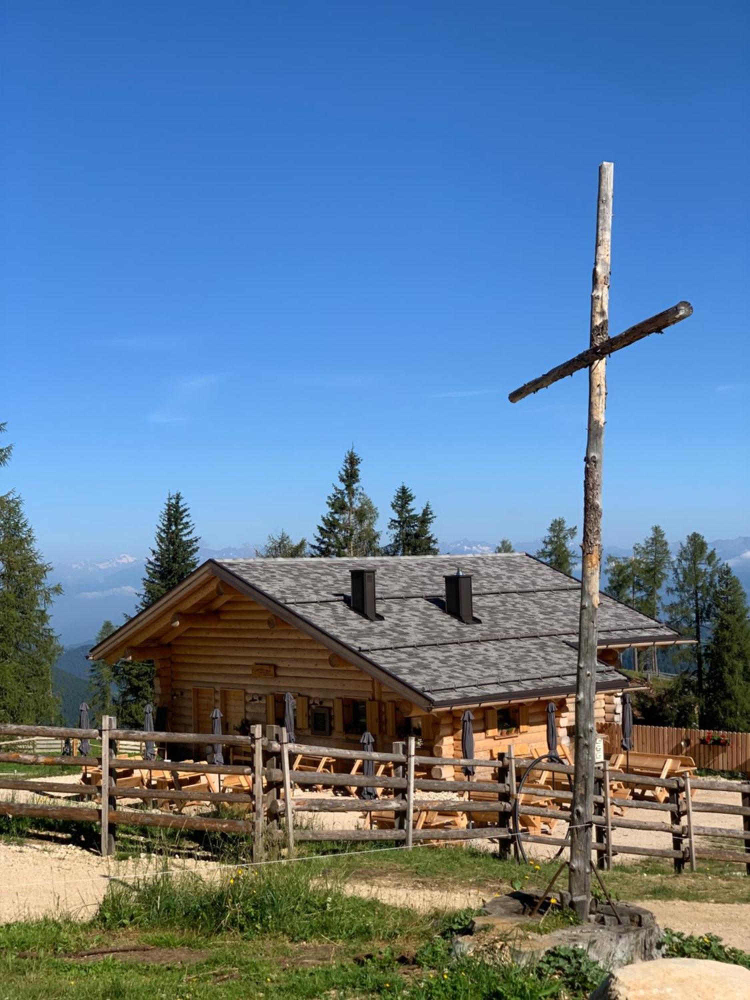 Hotel Dosses Тірес Екстер'єр фото